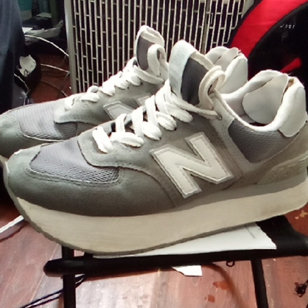 New Balance Gray and White Athletic Shoes 574s Women's 7.5